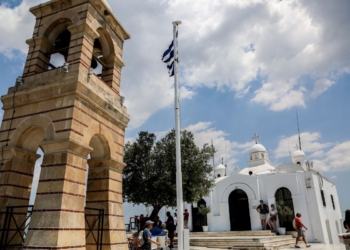 8 + 2 εκκλησάκια για να περάσετε μια αξέχαστη Ανάσταση στην Αττική