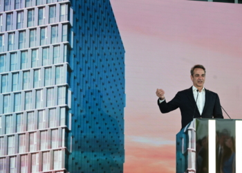 Κυρ. Μητσοτάκης: Τα εγκαίνια του Πύργου Πειραιά είναι μια σημαντική στιγμή μετά τον θρίαμβο του Ολυμπιακού