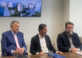 Στη Θεσσαλονίκη ο Β. Οικονόμου και ο Ν. Ταχιάος, για τον συντονισμό των δημόσιων συγκοινωνιακών φορέων