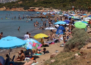Δικαιούται ο μέσος Έλληνας διακοπές;