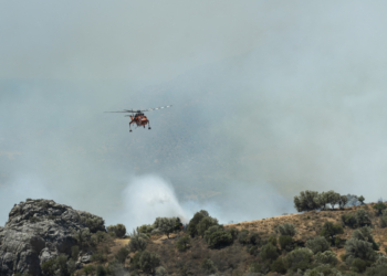Μαίνεται φωτιά στο Ρέθυμνο: Εκκενώθηκαν 9 χωριά