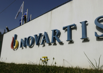 Υπόθεση Novartis: Ανασύρθηκαν οι μηνύσεις των πολιτικών προσώπων  – Η ώρα της αλήθειας για Δεστεμπασίδη και Μαραγγέλη