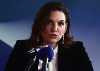 Όλγα Κεφαλογιάννη: Η υπουργός Τουρισμού κέρδισε τα ασφαλιστικά μέτρα κατά του Μίνωα Μάτσα