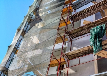 Δημήτρης Γιαννακόπουλος -ρεπορτάζ: Τσιμέντο να γίνει…