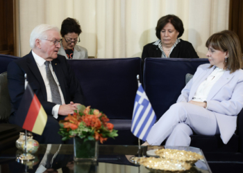 Σταϊνμάιερ: “Λήξαν το θέμα των γερμανικών αποζημιώσεων”