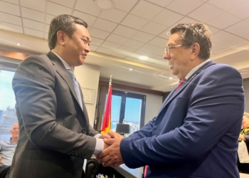 Γαβριήλ Πετρίδης: Ο Έλληνας πλοιοκτήτης που ενώνει Αθήνα – Ανόι