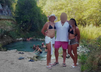 Αποκάλυψη ΤΡ: 200 ταρίφα για τα κορίτσια ζητούσε ο Αστυνομικός της Βουλής