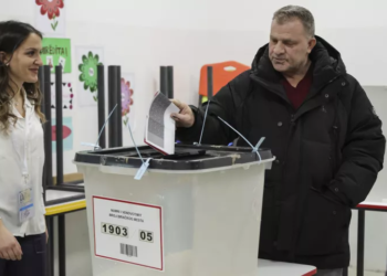 Κόσοβο: Χωρίς προβλήματα διεξάγονται οι βουλευτικές εκλογές