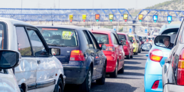 Συνεχίζεται η έξοδος των εκδρομέων του Πάσχα – Χιλιάδες οχήματα έχουν περάσει από το πρωί από τα διόδια Ελευσίνας και Αφιδνών