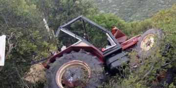 Ανατροπή τρακτέρ στην Πάρο – Τραυματίστηκε ο οδηγός
