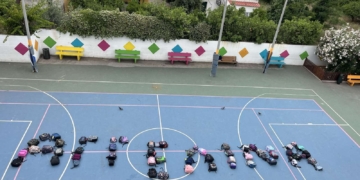 Καλλιθέα: Ραγίζει καρδιές το αντίο των συμμαθητών στην 7χρονη Αγγελίνα – Αύριο η κηδεία της