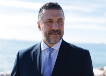 Γ. Φωστηρόπουλος: “Τιμούμε το ζωντανό Θρύλο του Σαξοφώνου, της τέχνης και της σύνθεσης”