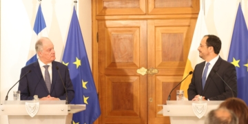 Στην Κύπρο ο ΠτΔ Κ. Τασούλας – Συνάντηση με τον Ν. Χριστοδουλίδη