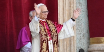Habemus Papam: Όνομα έκπληξη – Ο 69χρονος Ρόμπερτ Πρεβόστ από το Σικάγο νέος Ποντίφικας