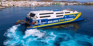 Super Express- Απαγόρευση απόπλου από το λιμάνι της Πάρου, λόγω βλάβης