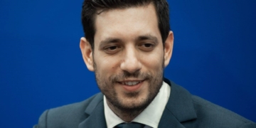Ο Κ. Κυρανάκης για τα “γρηγορόσημα” σε κτηματολογικά γραφεία