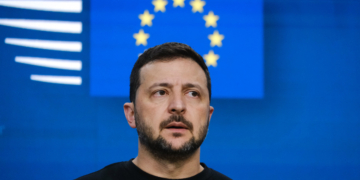 Βολοντίμιρ Ζελένσκι: «Η νούμερο ένα προτεραιότητά μας είναι μια πλήρης, άνευ όρων και ειλικρινής κατάπαυση του πυρός. Αυτό πρέπει να συμβεί αμέσως για να σταματήσουν οι δολοφονίες και να δημιουργηθεί μια σταθερή βάση για διπλωματία»