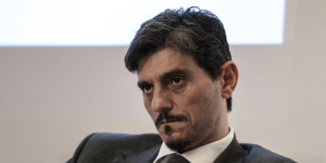 Παρουσιάστηκε αυτοβούλως στο ΑΤ Κηφισιάς ο Δ. Γιαννακόπουλος και αφέθηκε ελεύθερος