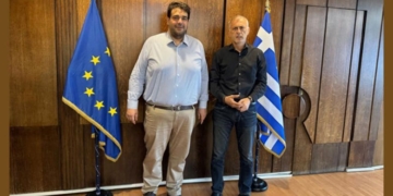 Συνάντηση εργασίας του Δημάρχου Πειραιά Γ. Μώραλη με τον Υπουργό Εσωτερικών Θ. Λιβάνιο